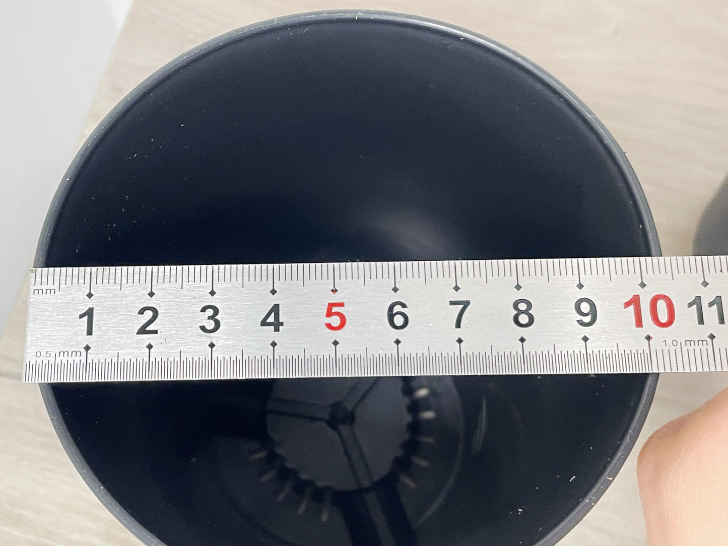 5pcs Black Plastic Round Flower Pots for Succulents Home Office Garden Decoration